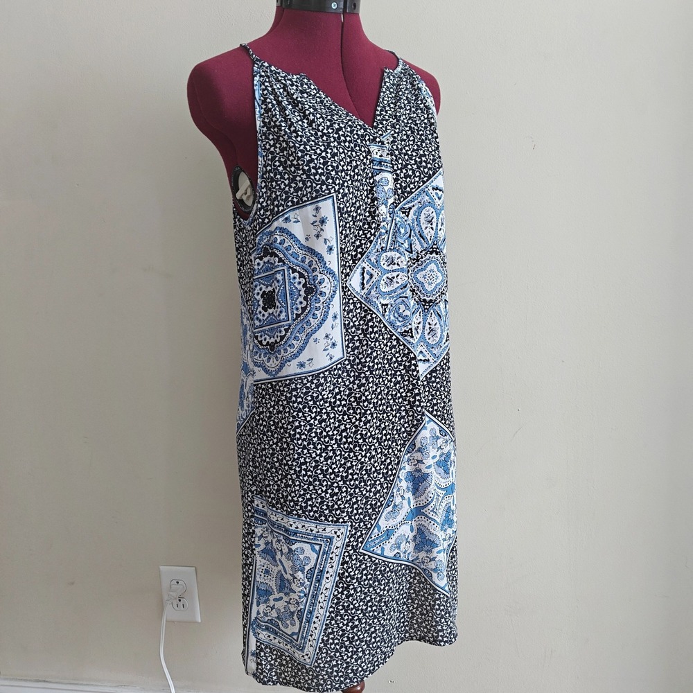 Skies Are Blue White Paisley Tile Print Shift Dress Halter Sleeveless Medium